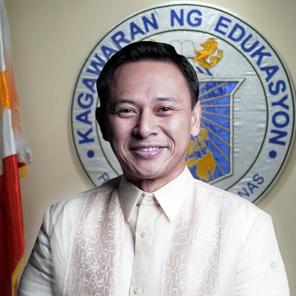 Sonny ANgara, FB Photo